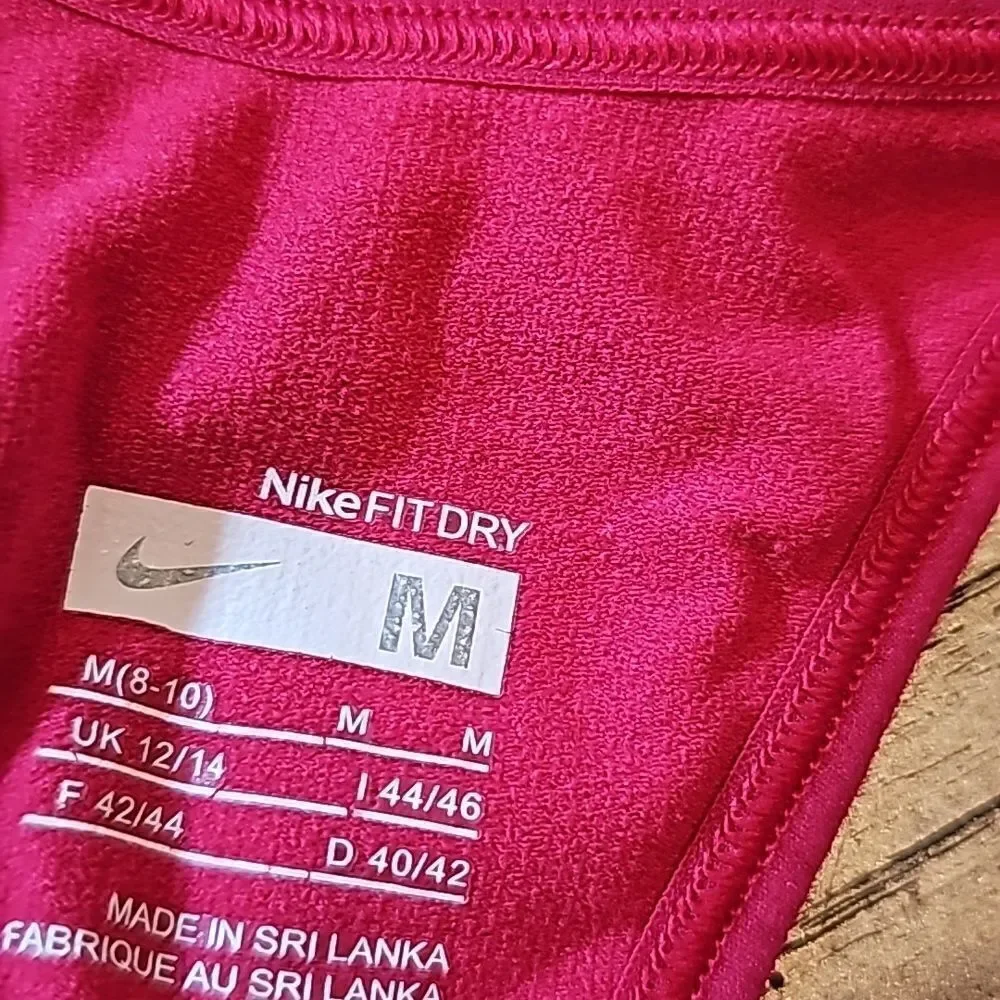 Nike fit dry tank top size M